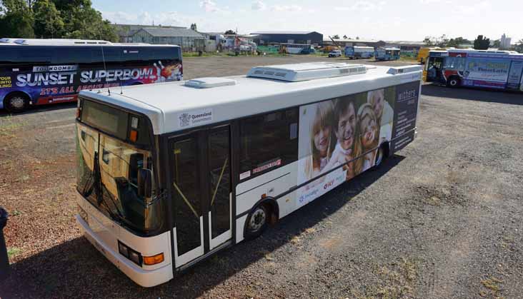 Bus Queensland Dennis Dart SLF Volgren CR221L 898
